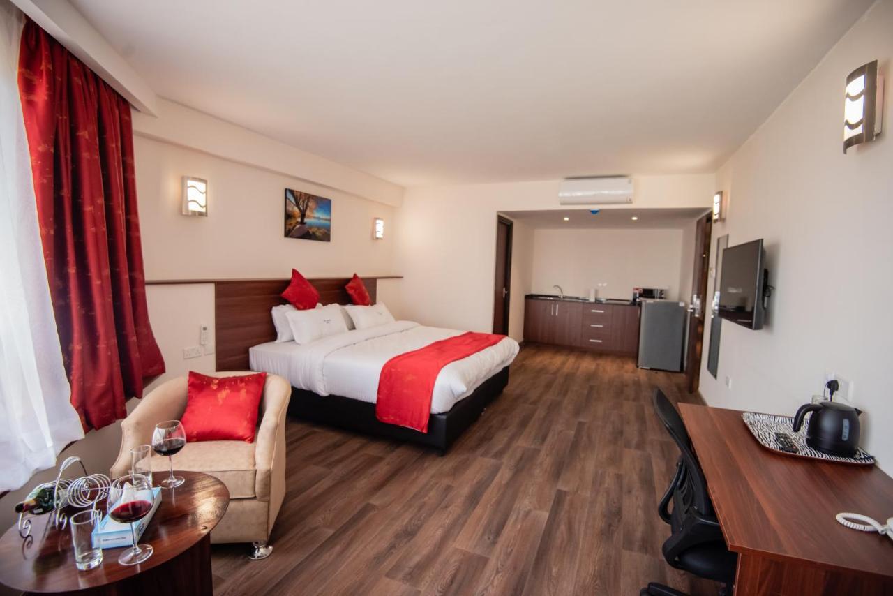 The Crossroads Hotel, Westlands Nairobi Exterior photo