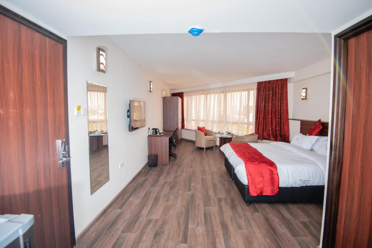 The Crossroads Hotel, Westlands Nairobi Exterior photo